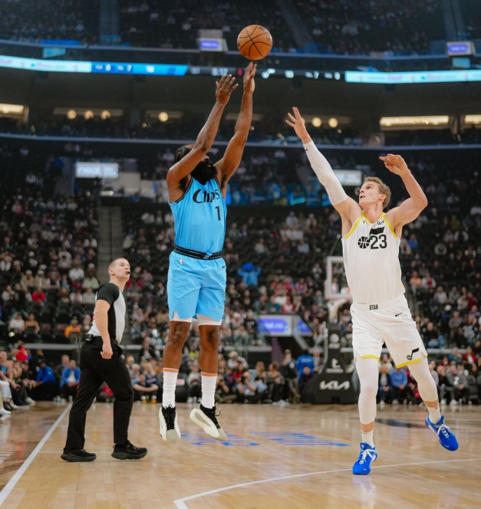 快船逆袭爵士，晋级西部半决赛