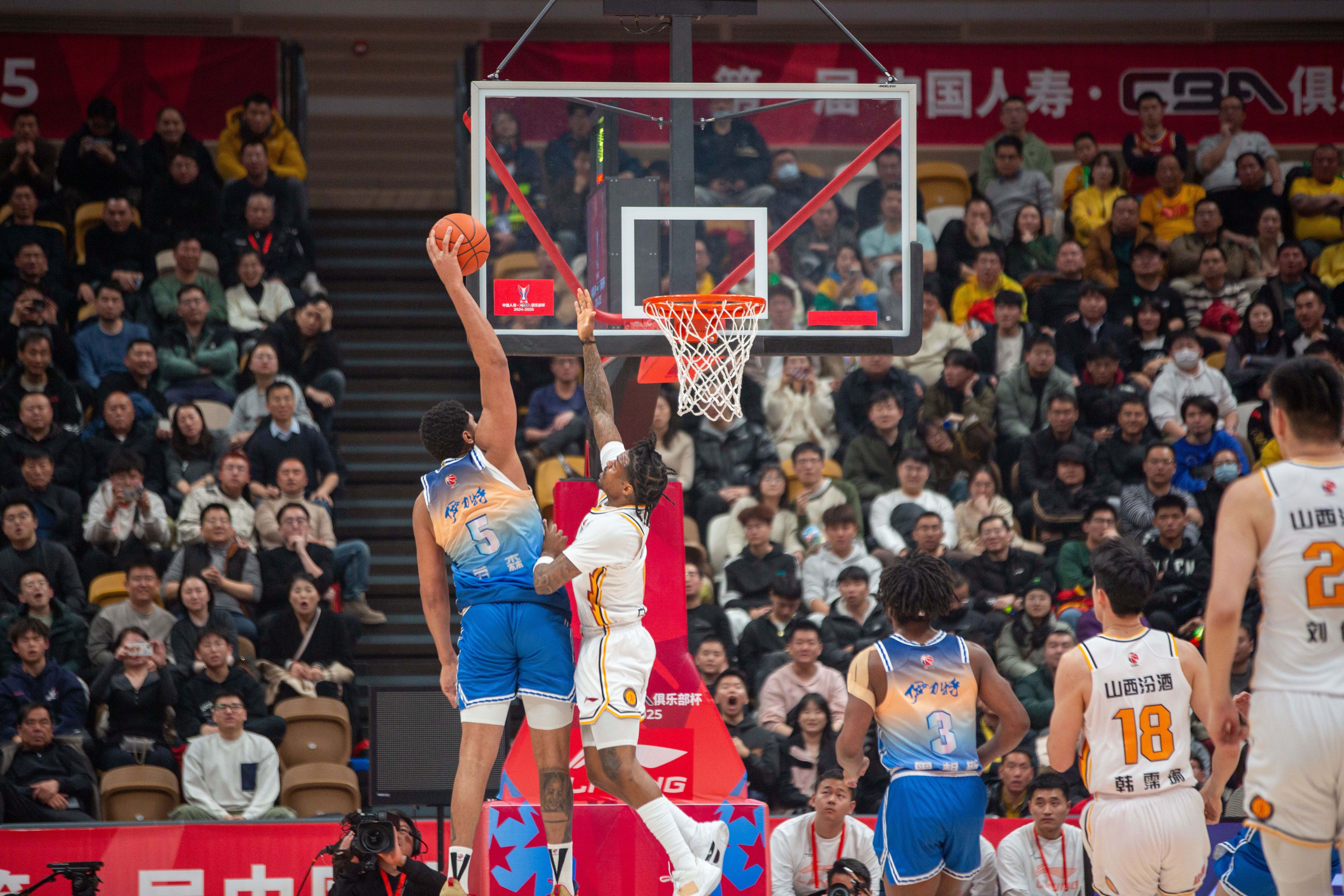 开云体育亚洲官网-新疆男篮迎战山西队力争主场胜利