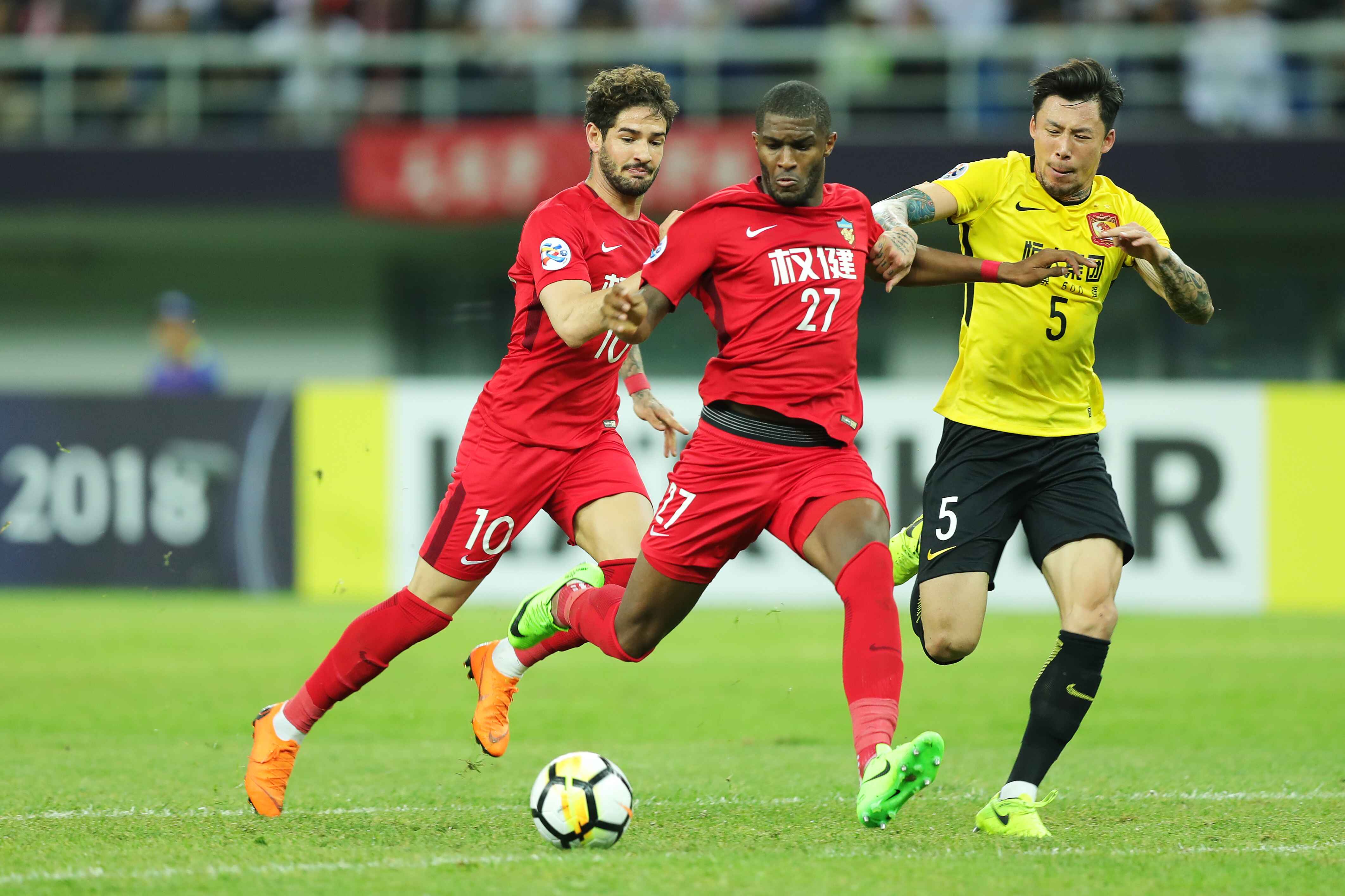 开云体育网页版-辽宁球队天津权健激斗，夺得胜利