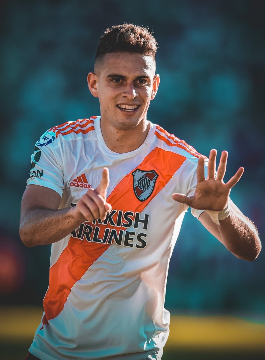 开云体育在线登录-帕尔梅拉斯新星爆发，挑战河床防线坚固的简单介绍