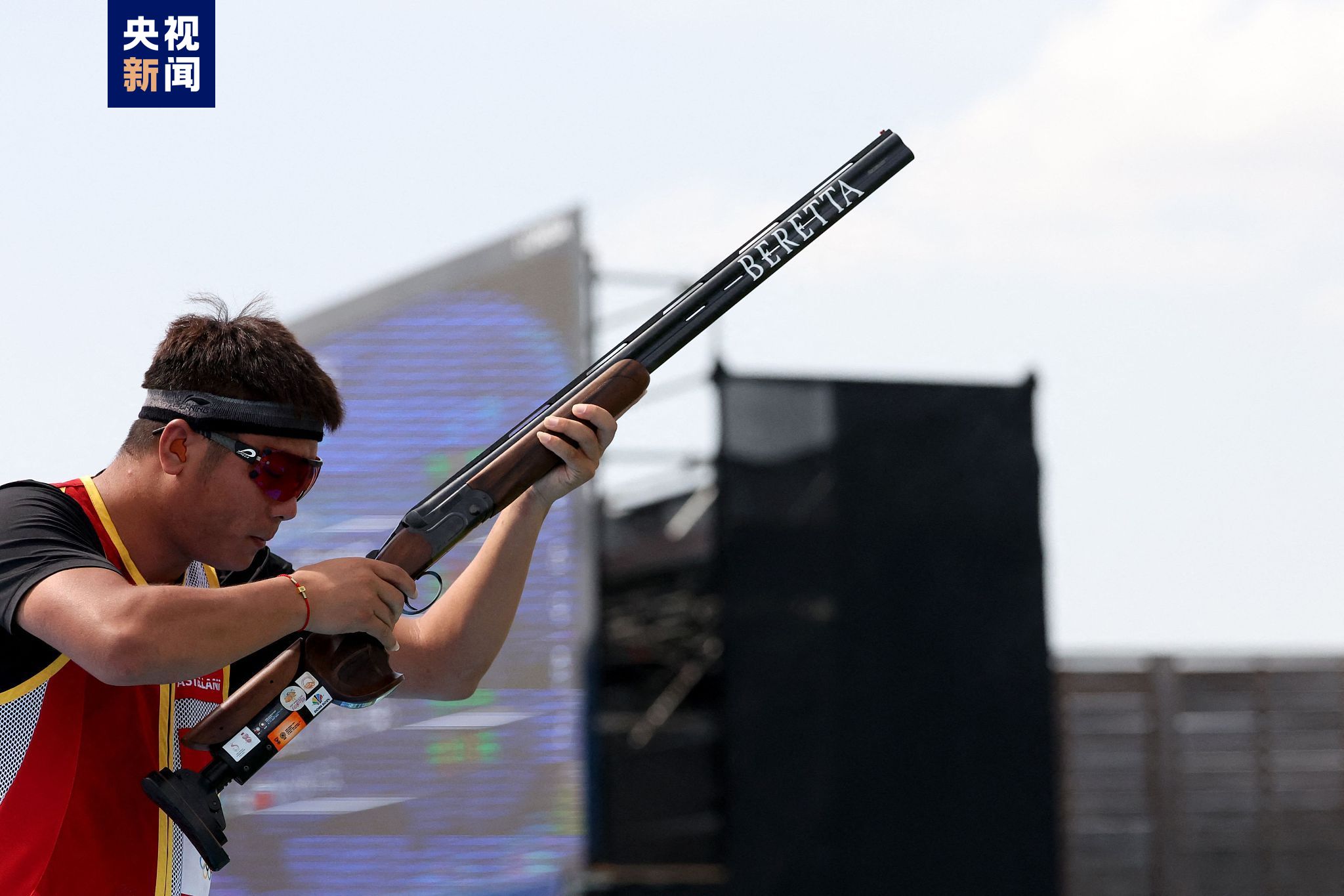 哥伦比亚男子射击选手获得银牌 哥伦比亚男子射击选手获得银牌