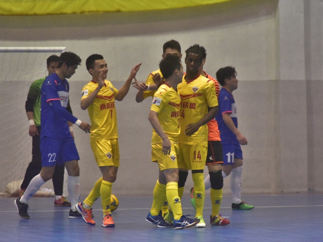 开云体育地址-河南男篮在主场全取三分，战绩逐渐好转的简单介绍