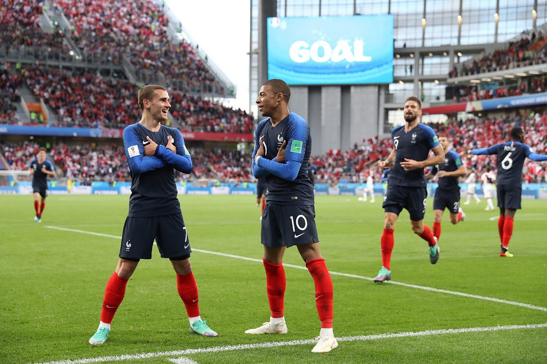 法国队在世界杯中展现出强大实力 法国队在世界杯中展现出强大实力