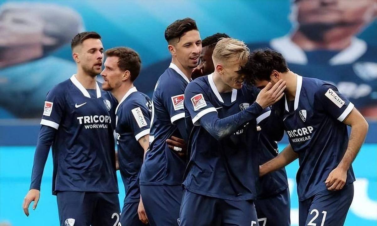 柏林联队凭借进攻火力,取得胜利保持不败的简单介绍 柏林联队凭借进攻火力,取得胜利保持不败的简单介绍