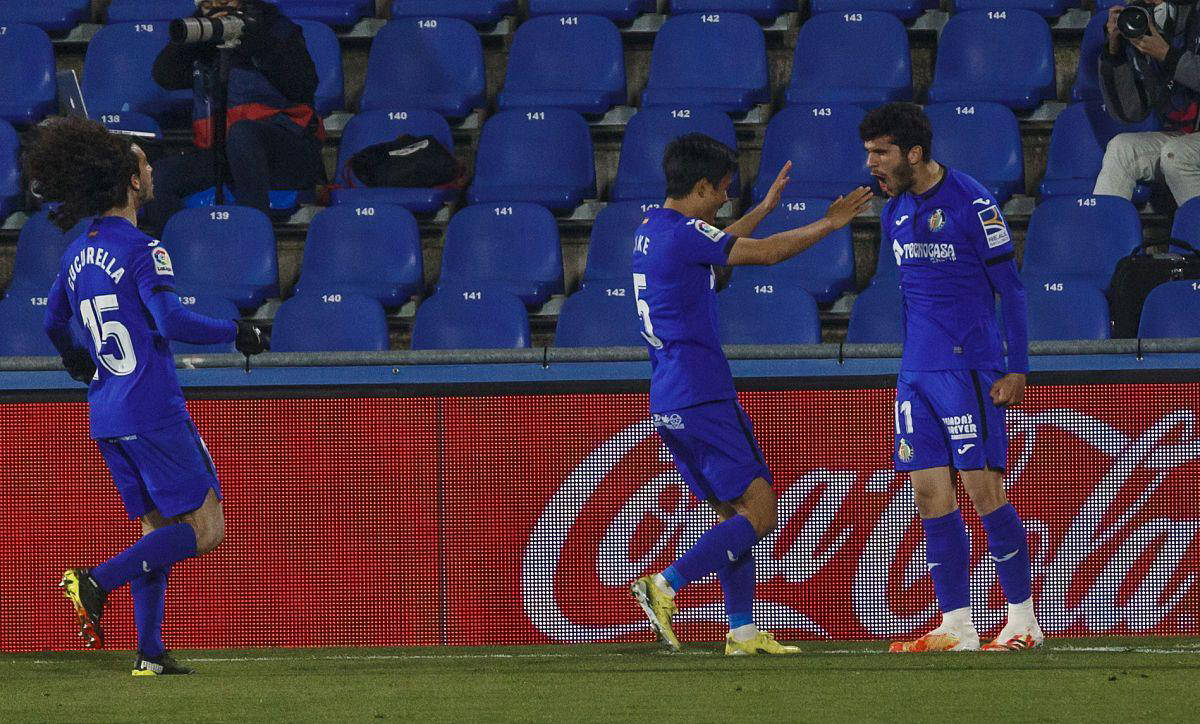 赫塔菲主场失利，球队陷入危机的简单介绍