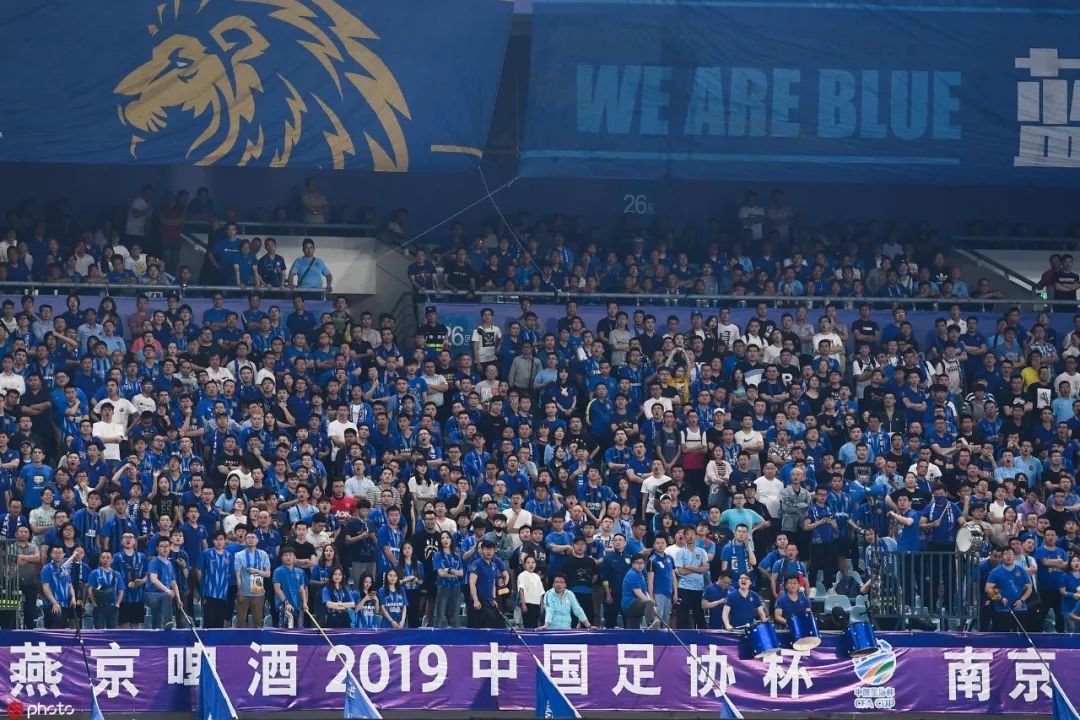 包含苏宁队员风光无限，被球迷视为偶像的词条