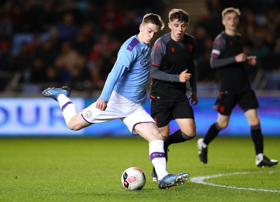 切尔西中场精英转会外租,欧洲豪门竞相争夺签约的简单介绍 切尔西中场精英转会外租,欧洲豪门竞相争夺签约的简单介绍