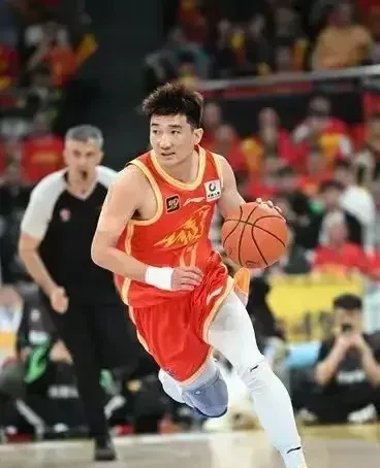 关于伊先主场比分领先，逆转失利豪取三分，罕见举世无双盛世的信息