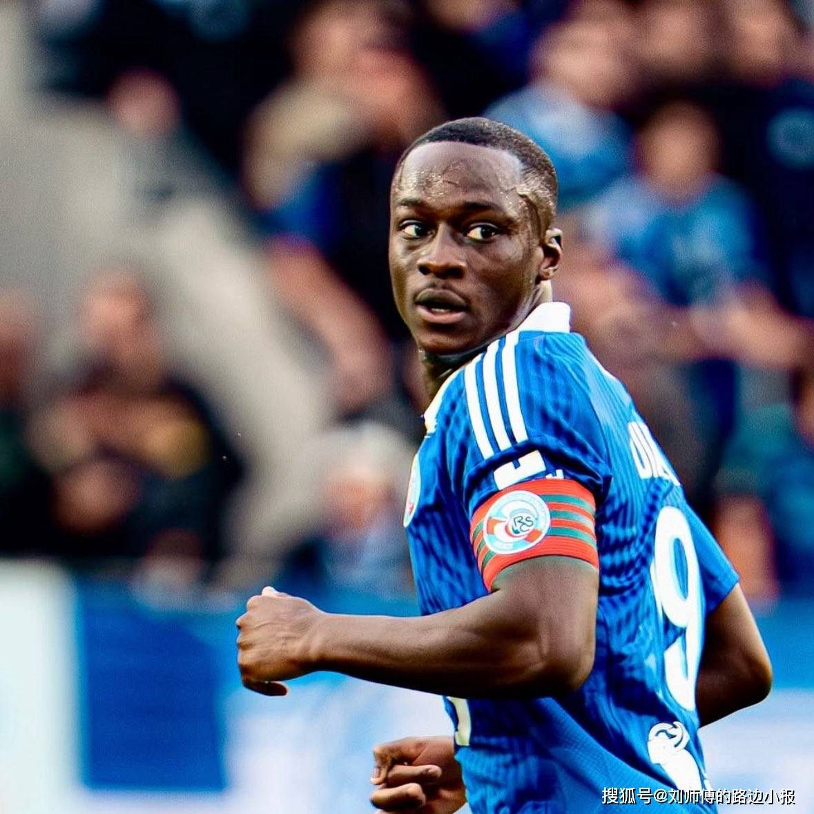 开云体育平台-关于桑德兰队主力球员遭受伤病困扰的信息