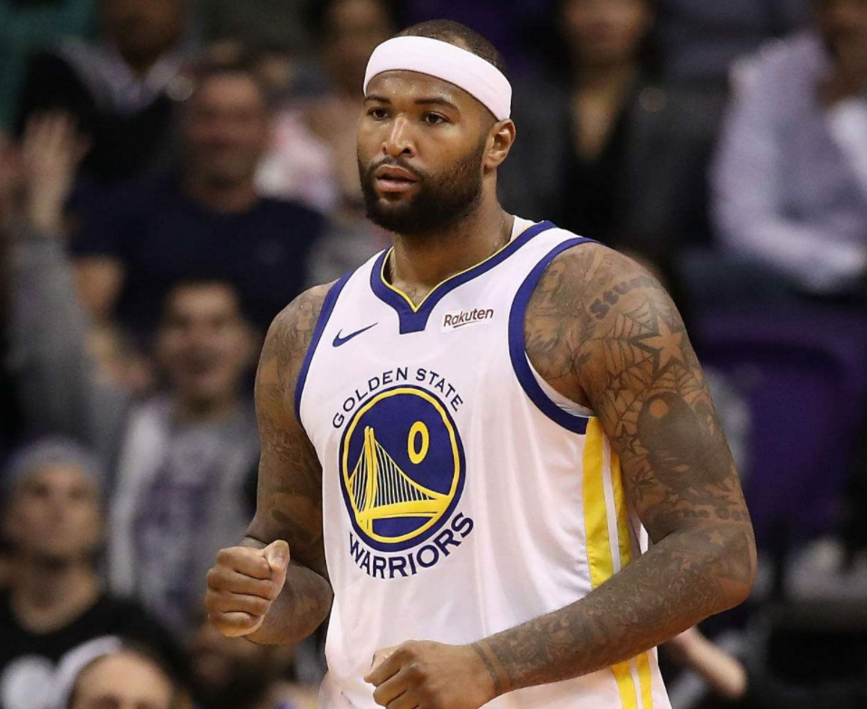 开云体育中国官网-包含灯泡人中锋坚守内线，取得胜利的词条